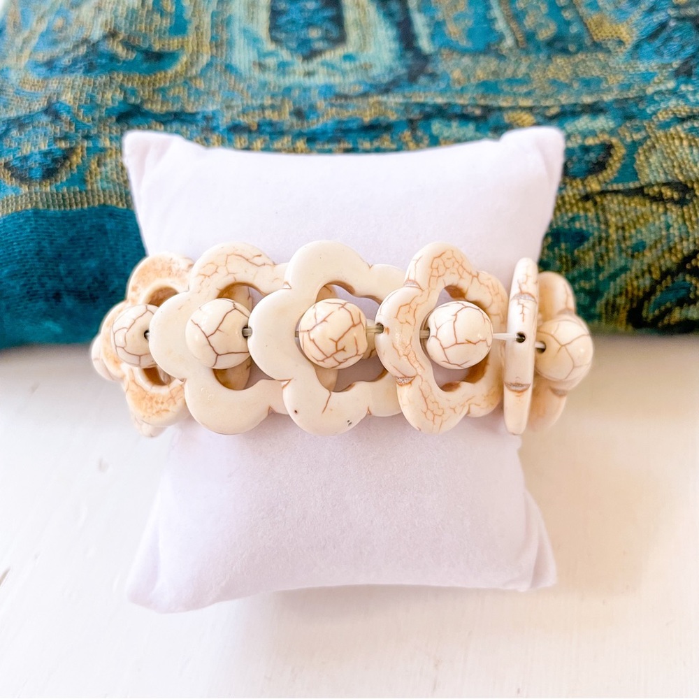 3D Floral Stretch Bracelet